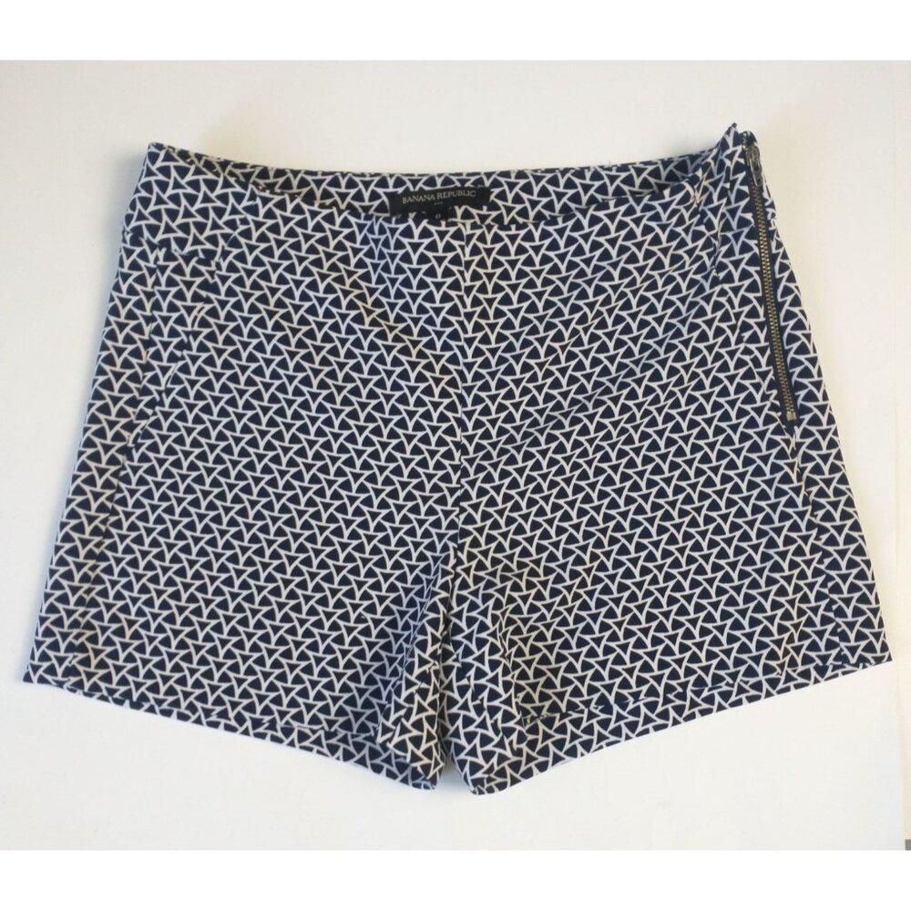 Banana Republic High Rise Side Zip Navy and White Geo Print Shorts Size 0